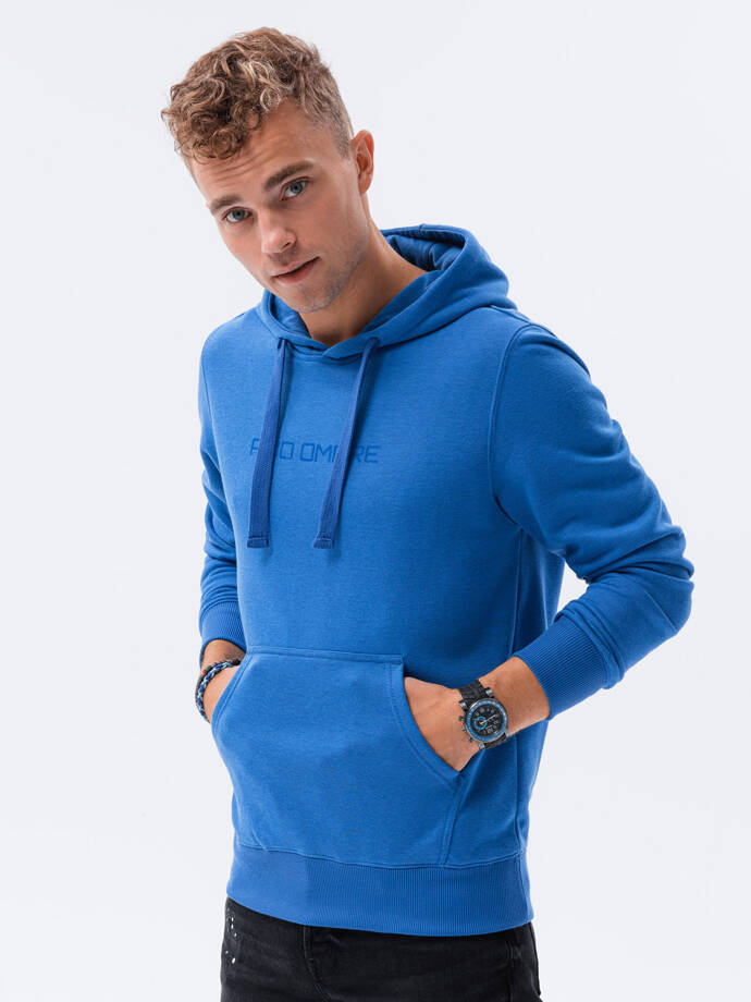 Vyriškas džemperis su gobtuvu ir atspaudu - mėlyna B1351