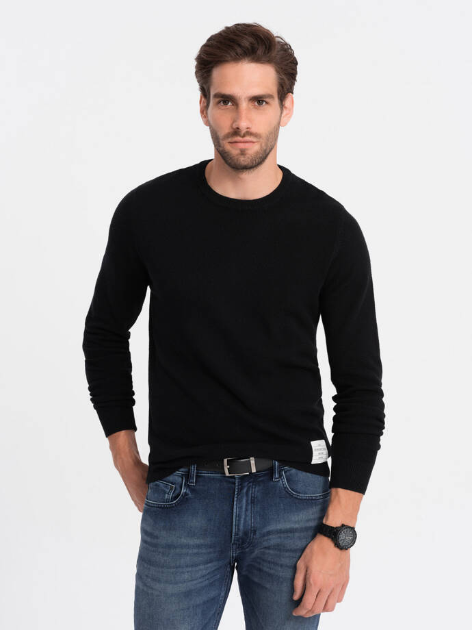 Vyriškas tekstūruotas džemperis su pusiau apvalia iškirpte - juodas V4 OM-SWSW-0104