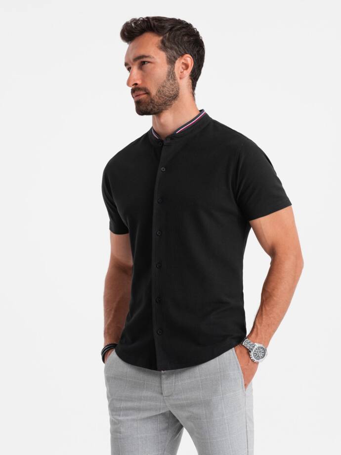 Vyriški trikotažiniai marškiniai trumpomis rankovėmis su apykakle - juodi V4 OM-SHSS-0101